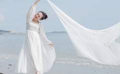 男女边摸边吃奶边做爰动漫